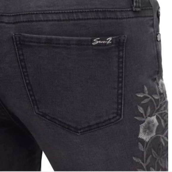 New. Size 4!!! NWT LAST PAIR - Picture 6 of 8